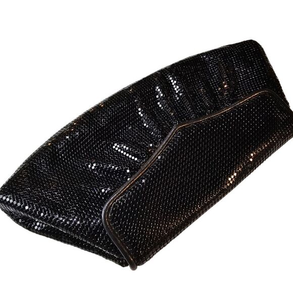 Whiting and Davis Vintage 1980s Metal Mesh Black Evening Bag - Picture 4 of 11